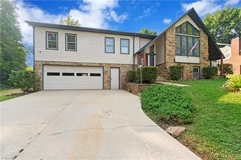 284 Buckingham Rd, Pinnacle, NC 27043 photo 3