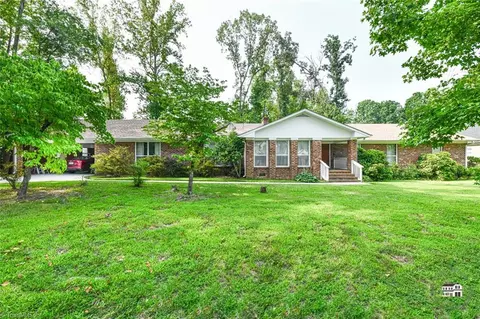 4504 Southall Dr, Greensboro, NC 27406
