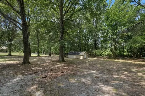 631 E Stadium Dr, Eden, NC 27288 photo 25