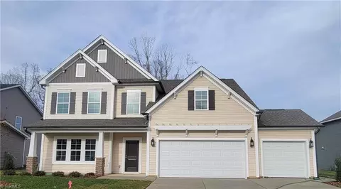 115 Moravian Ct, Advance, NC 27006