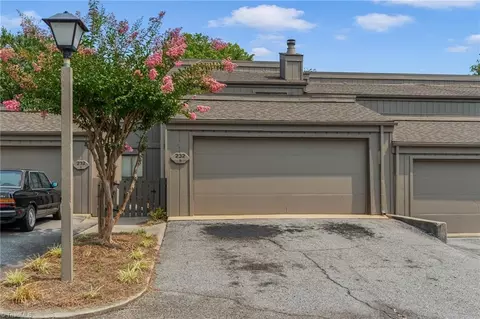 232 Northpoint Ave # B, High Point, NC 27262