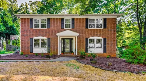 500 Leawood Dr, Greensboro, NC 27410