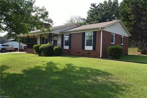 1395 Dublin Dr, Winston Salem, NC 27101