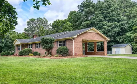 3706 Us Highway 158, Mocksville, NC 27028