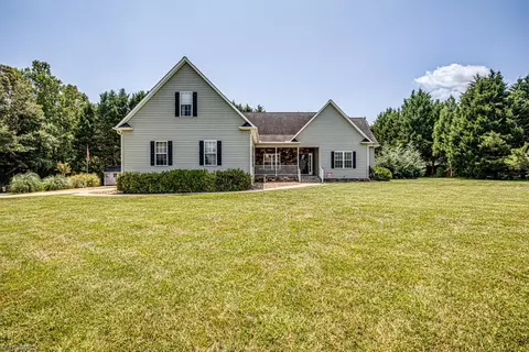 186 Hazelwood Dr S, Mocksville, NC 27028