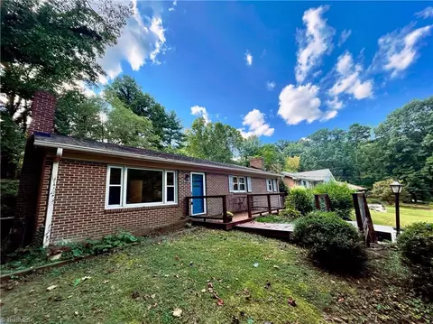 1208 Fenimore St, Winston Salem, NC 27103