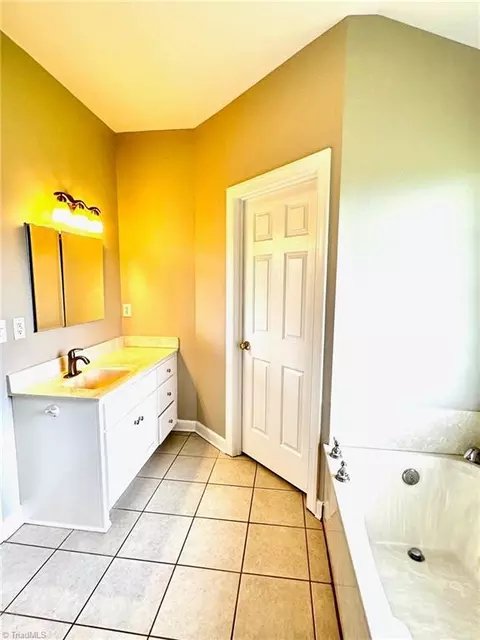 1130 Ring Rd, Westfield, NC 27053 photo 17