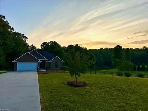 1130 Ring Rd, Westfield, NC 27053 photo 6