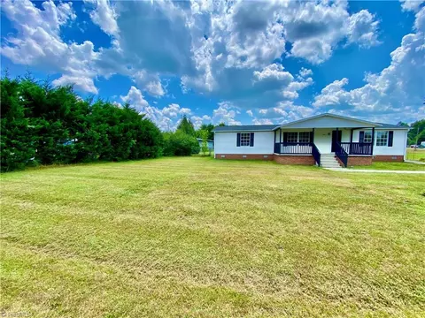 3551 Allwood Dr, Trinity, NC 27370 photo 3