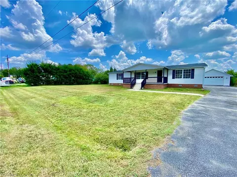 3551 Allwood Dr, Trinity, NC 27370 photo 2