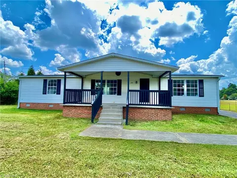 3551 Allwood Dr, Trinity, NC 27370