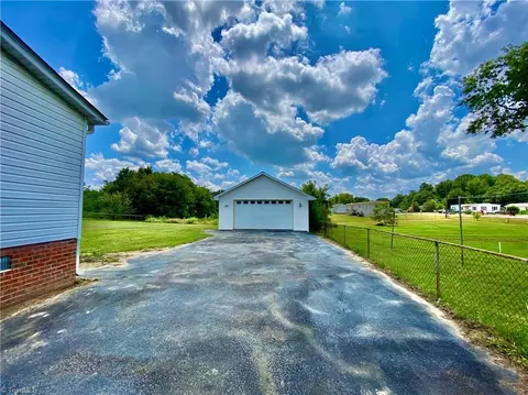 3551 Allwood Dr, Trinity, NC 27370 photo 7