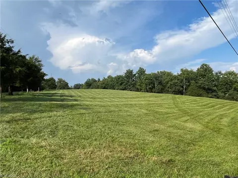 2558 Old Highway 60, Purlear, NC 28665 photo 6