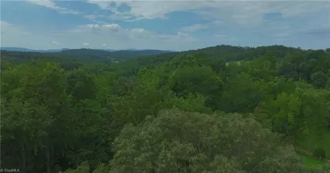 2558 Old Highway 60, Purlear, NC 28665 photo 43