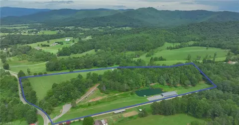 2558 Old Highway 60, Purlear, NC 28665 photo 4