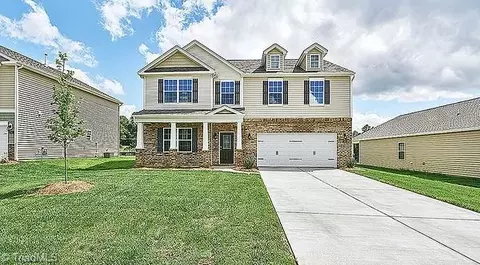 1043 Creedson Ct, Browns Summit, NC 27214