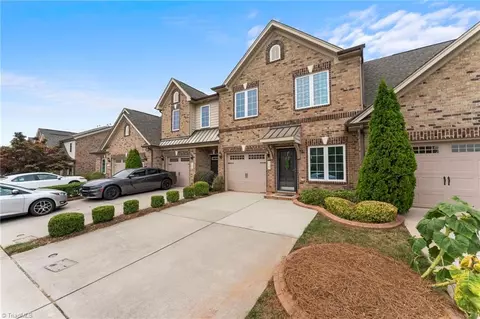 735 Piedmont Crossing Dr, High Point, NC 27265