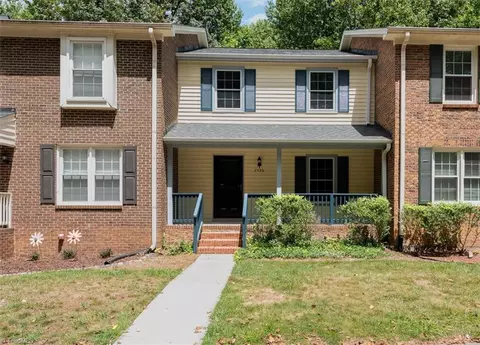 2426 Cottage Pl, Greensboro, NC 27455