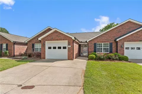 172 Wyndham Ct, High Point, NC 27265