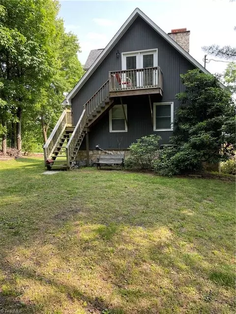 207 Yodler Way, Fancy Gap, VA 24328 photo 11