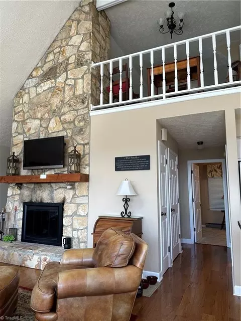 207 Yodler Way, Fancy Gap, VA 24328 photo 17