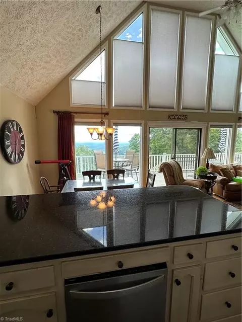 207 Yodler Way, Fancy Gap, VA 24328 photo 23