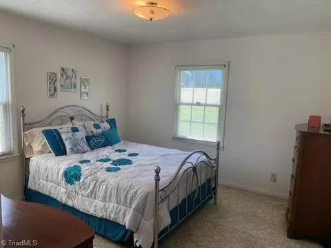 7709 Eversfield Rd, Summerfield, NC 27358 photo 8