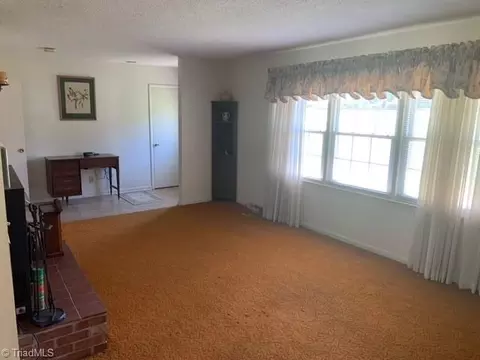 7709 Eversfield Rd, Summerfield, NC 27358 photo 4