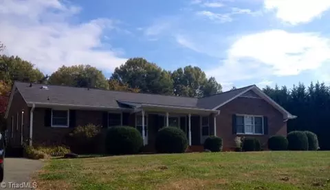 117 Caroline Ct, King, NC 27021