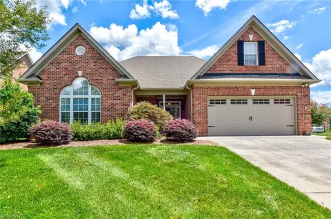 1021 Muirfield Ave, Clemmons, NC 27012