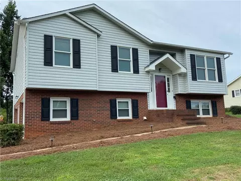 1159 Reeves Mill Rd, Mount Airy, NC 27030