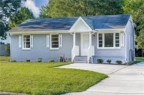 103 Greenbriar Rd, Greensboro, NC 27405