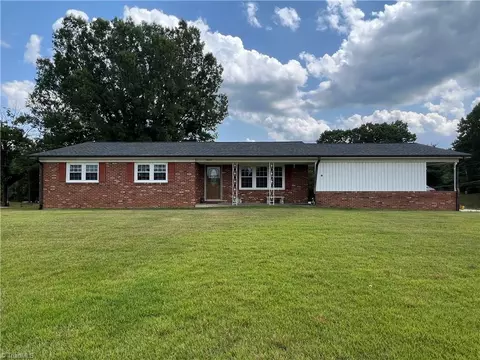 5628 Nc Highway 62, Trinity, NC 27370