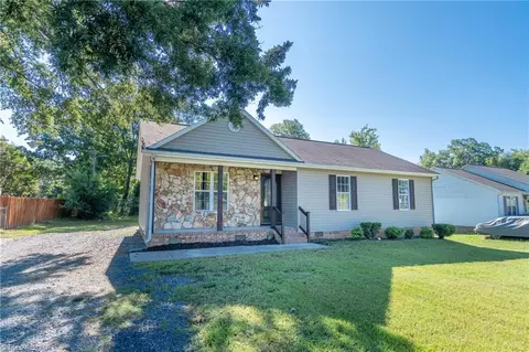 1817 Nc Highway 62 N, Burlington, NC 27217