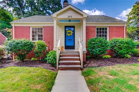 2415 Sherwood St, Greensboro, NC 27403