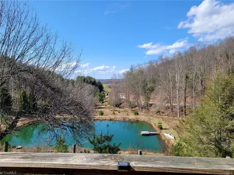 2667 Doughton Mountain Rd, Laurel Springs, NC 28644