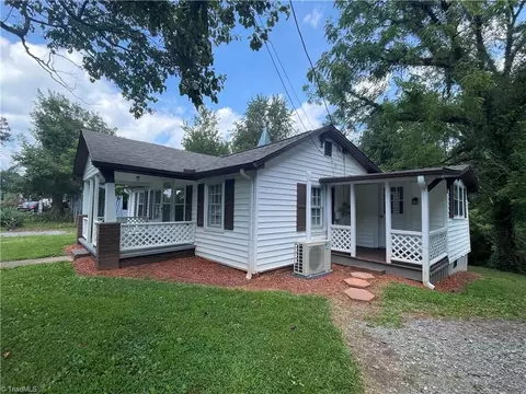 243 Mineral Springs Dr, Jonesville, NC 28642