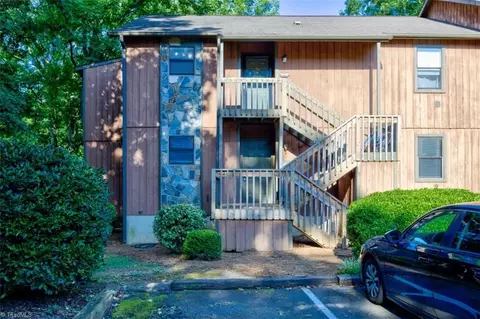 1001 Aspen Trl, Winston Salem, NC 27106