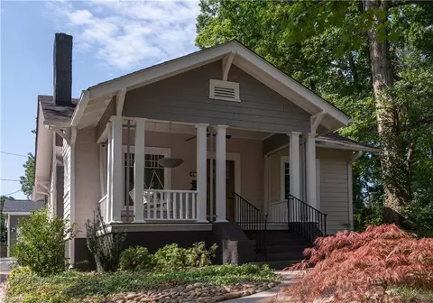 2613 Beechwood St, Greensboro, NC 27403