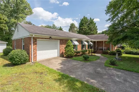 5109 Yukon Rd, Walkertown, NC 27051