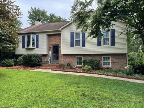 3608 Greenmeadow Ct, Tobaccoville, NC 27050