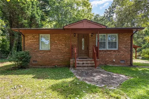 2016 Deep River Rd, High Point, NC 27265