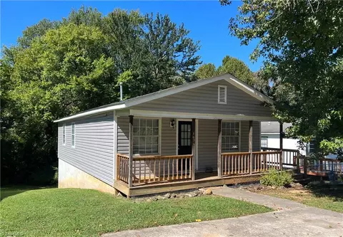 1625 N Hamilton St, High Point, NC 27262
