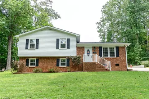 1025 Cedar Ln, Reidsville, NC 27320