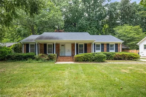 1305 Mcdowell Dr, Greensboro, NC 27408