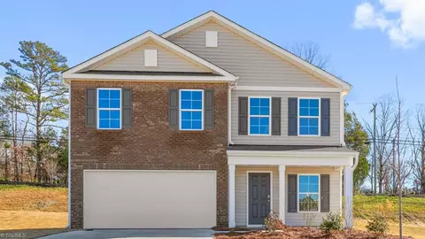 5040 Crest Ct, Trinity, NC 27370