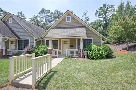 408 Kerlee Heights Rd, Black Mountain, NC 28711