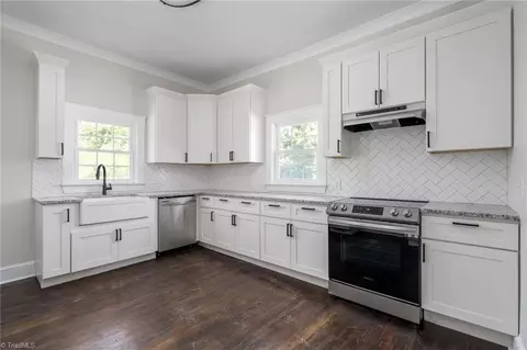 1507 Long St, High Point, NC 27262 photo 12