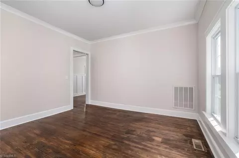 1507 Long St, High Point, NC 27262 photo 8