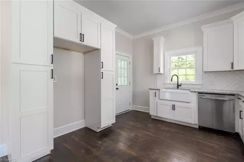 1507 Long St, High Point, NC 27262 photo 14